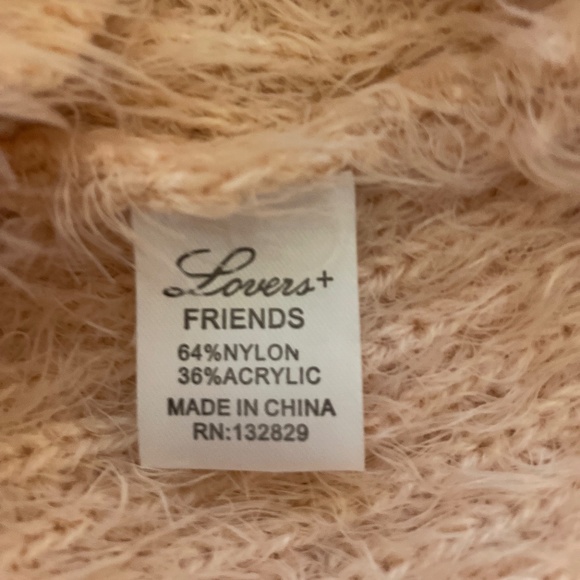 NWOT ~ Lovers + Friends ~Cropped Pink Eyelash Sweater ~ Medium - Picture 5 of 5